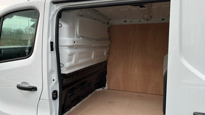 Renault Trafic Swb Diesel SL30 Blue dCi 150 Extra [Safety] Van